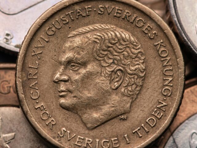 Top Reasons Why Investing in Silver Coins Is a Smart Choice This Year